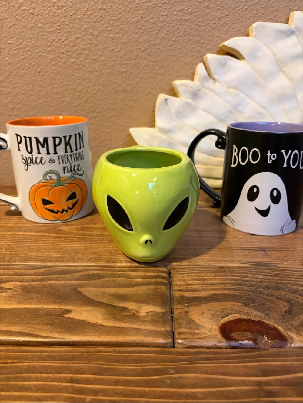 Roswell Alien Mug and 2 Spectrum Halloween Mugs Pumpkin and Boo!